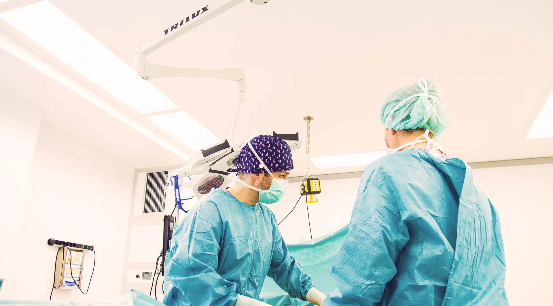Équipe opératoire lors d’une liposuccion de plusieurs zones